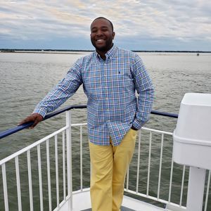 Meet your Posher, Derrick